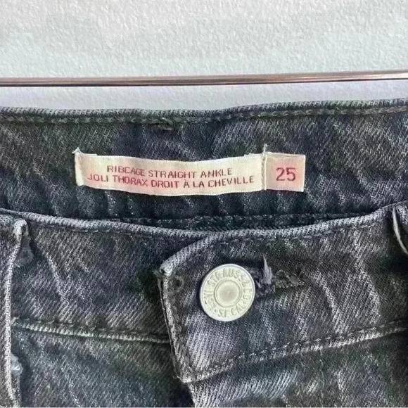 Levis Aritzia  Ribcage Straight Ankle Stretched Jean size 25 - Picture 9 of 11